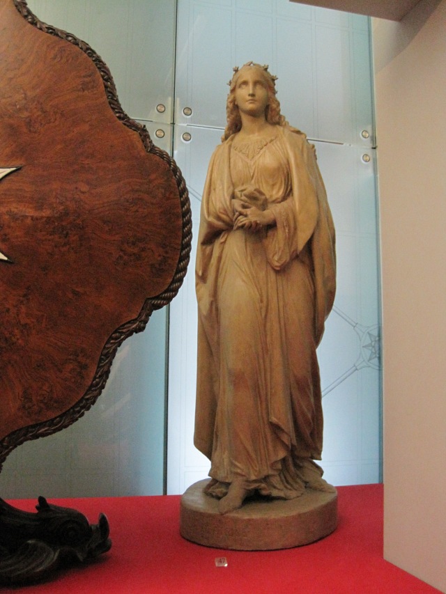 Hancock's Beatrice on display in the V&A.